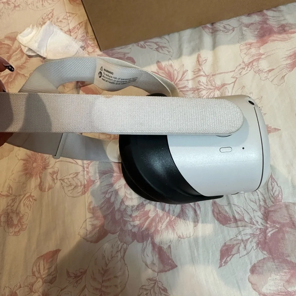 Meta Quest 2 VR Headset - White